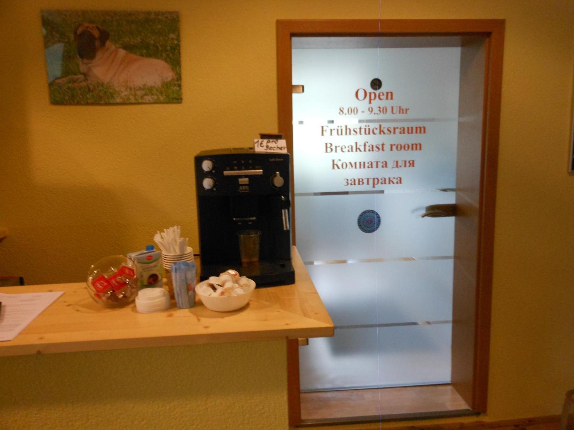 Pension Am Werder Bernburg Extérieur photo