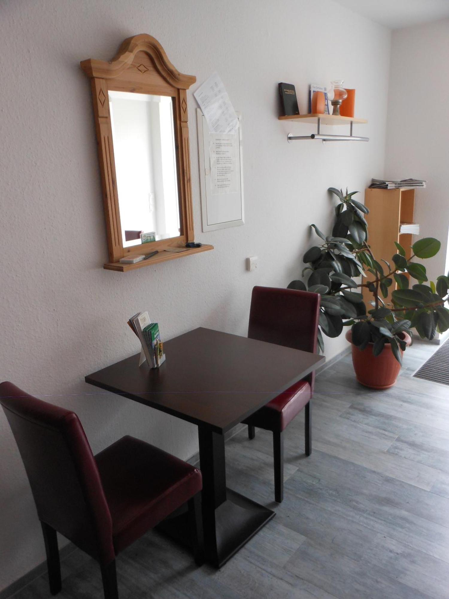 Pension Am Werder Bernburg Extérieur photo