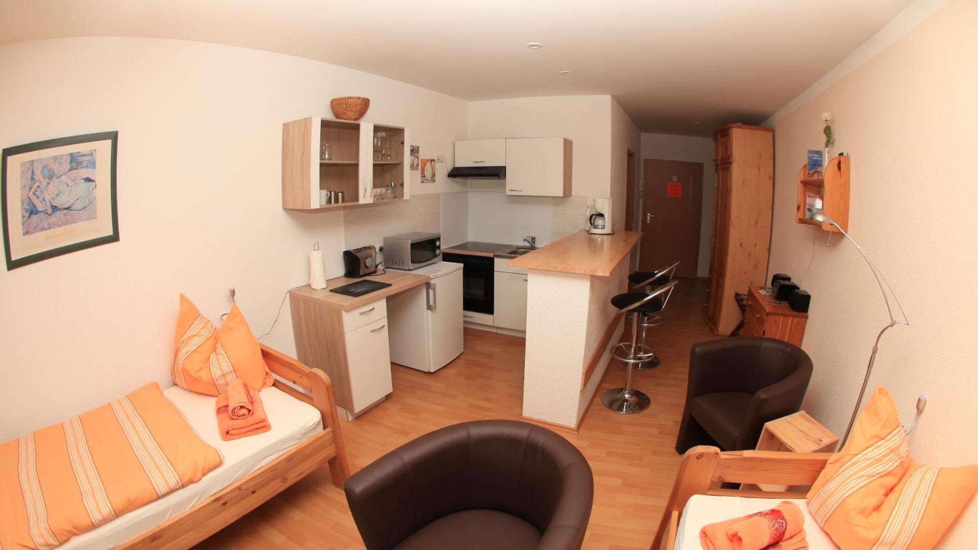 Pension Am Werder Bernburg Chambre photo