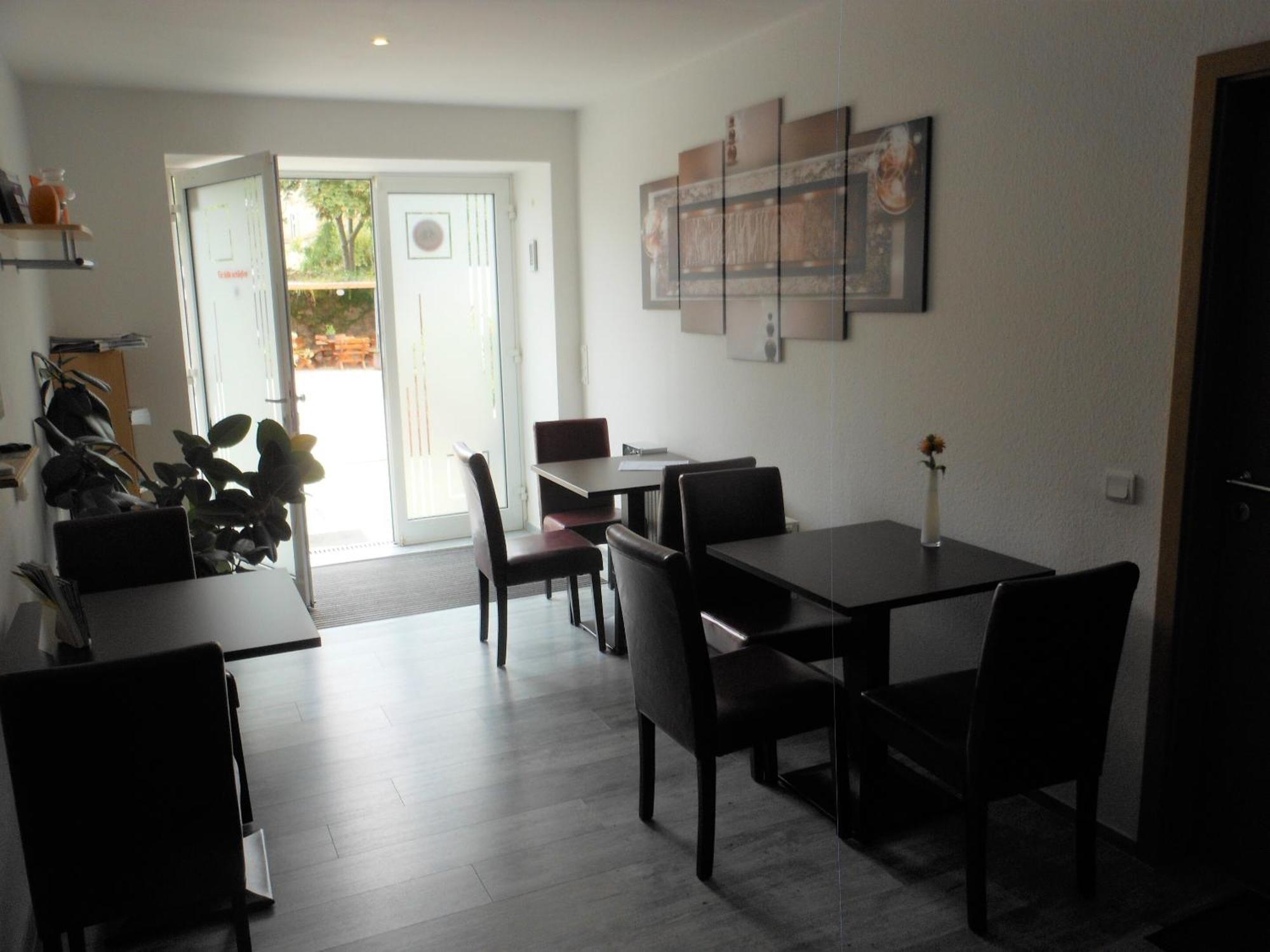 Pension Am Werder Bernburg Extérieur photo