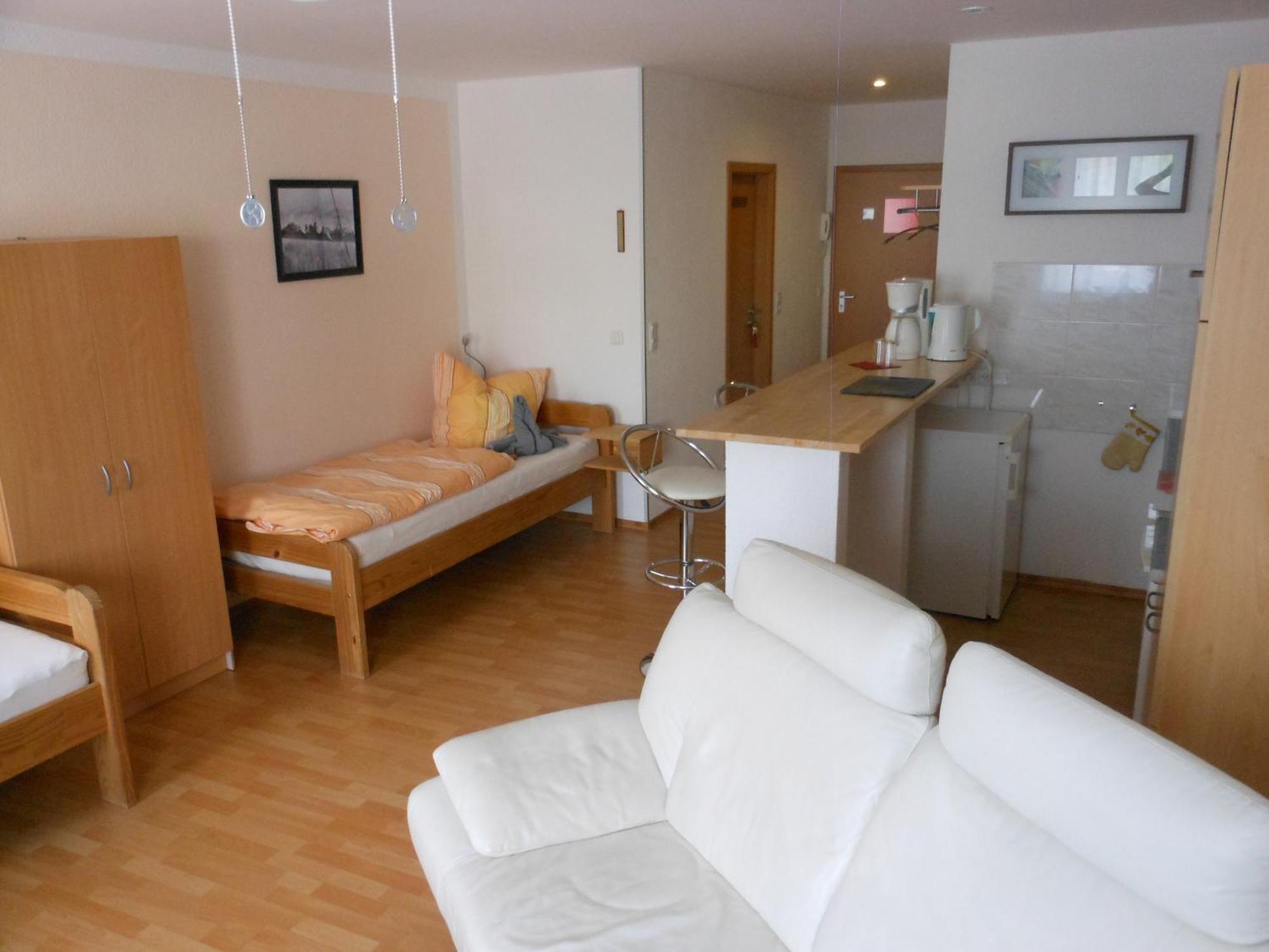 Pension Am Werder Bernburg Chambre photo
