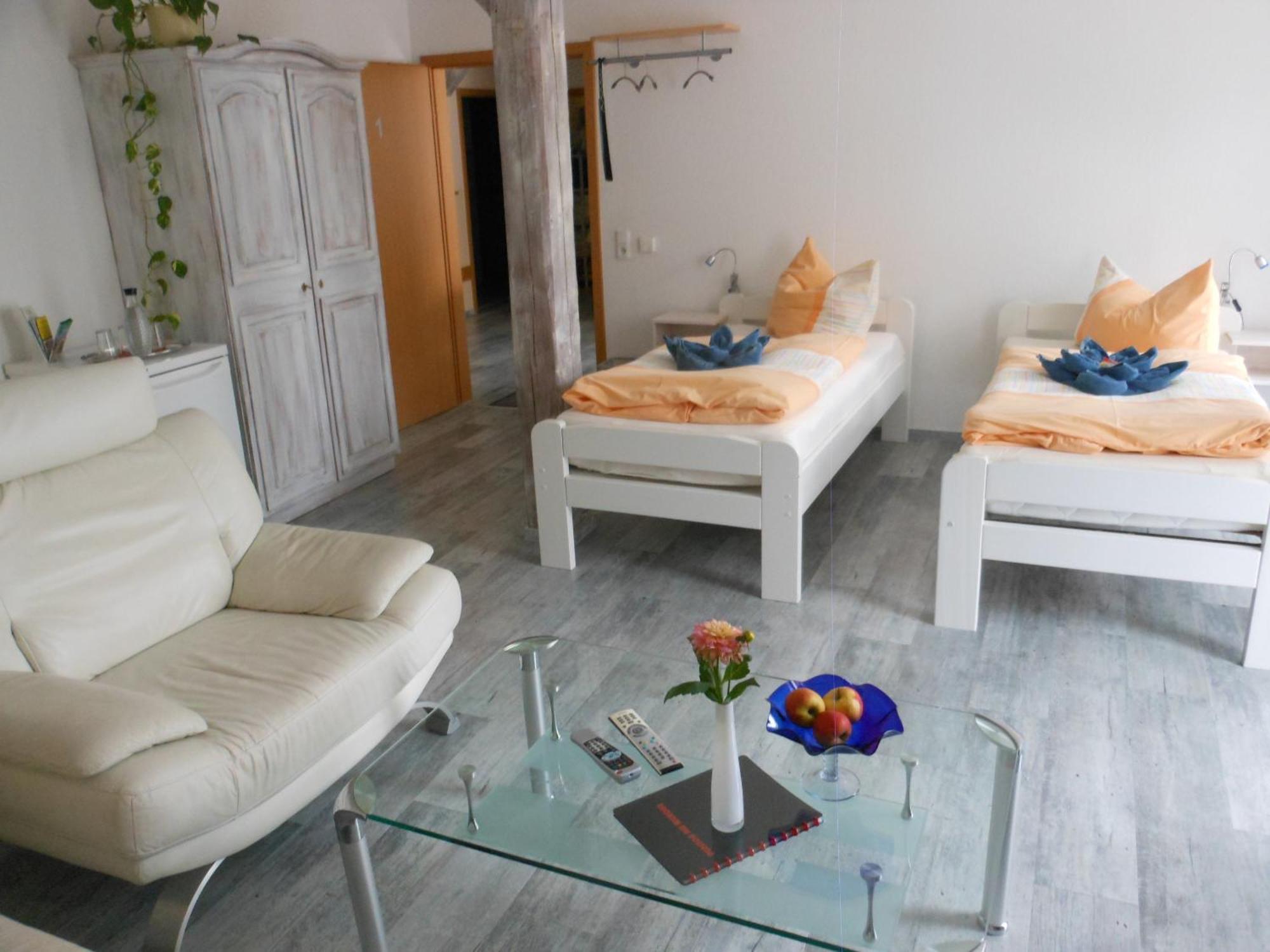 Pension Am Werder Bernburg Chambre photo