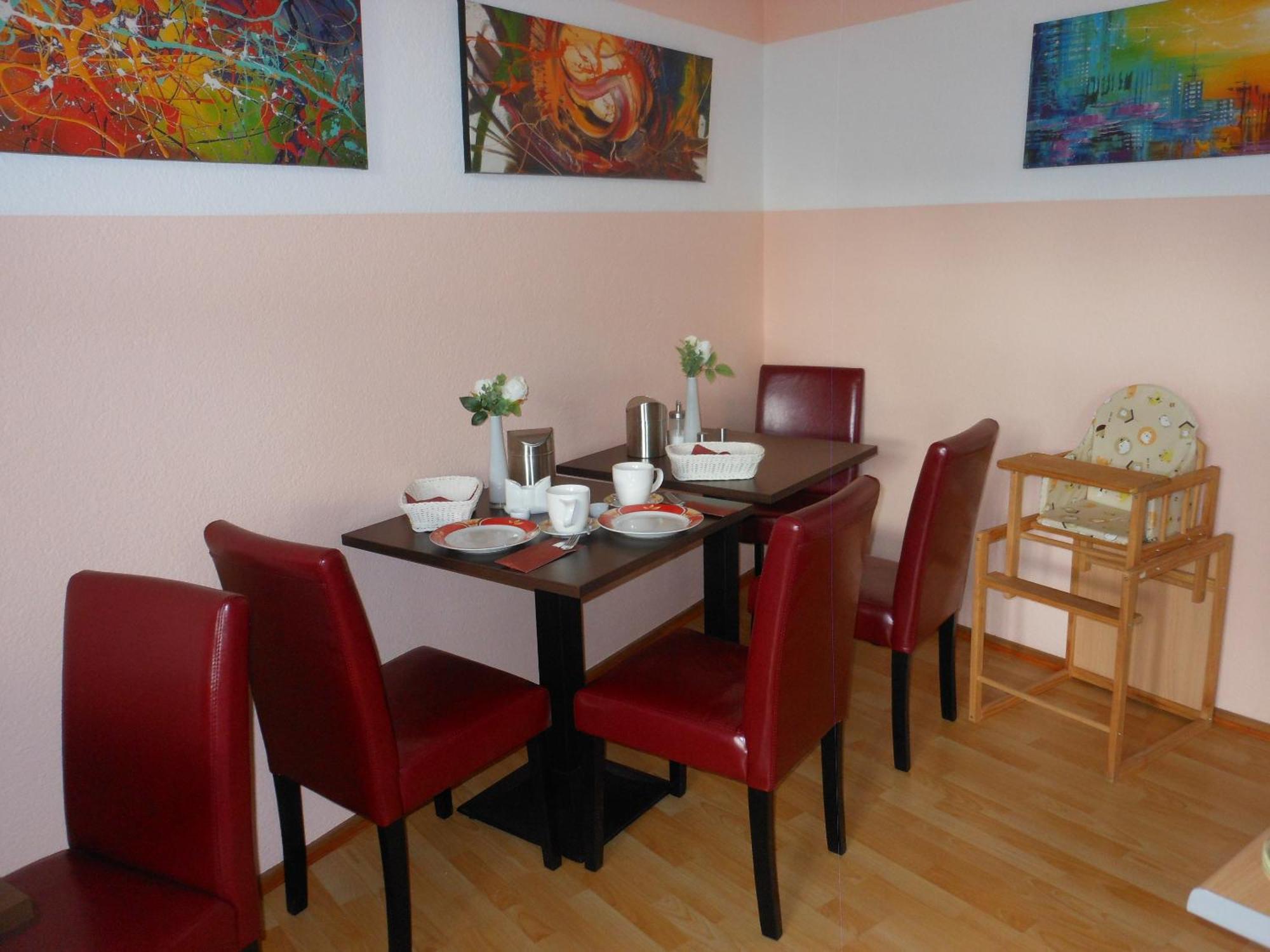 Pension Am Werder Bernburg Extérieur photo