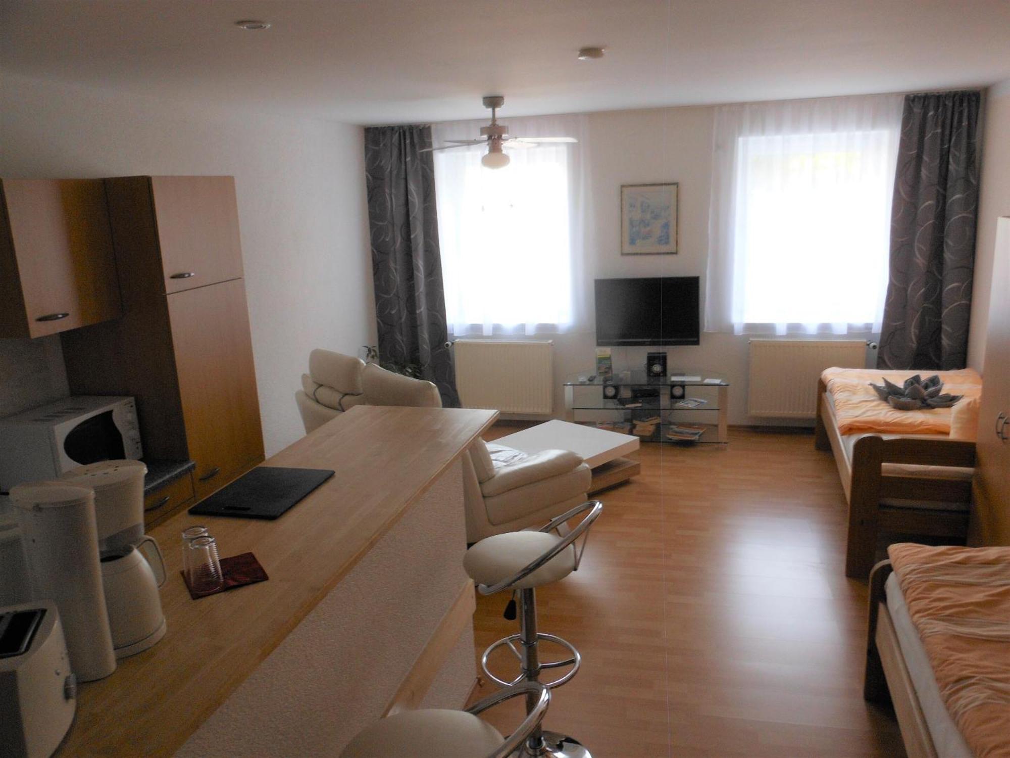 Pension Am Werder Bernburg Chambre photo