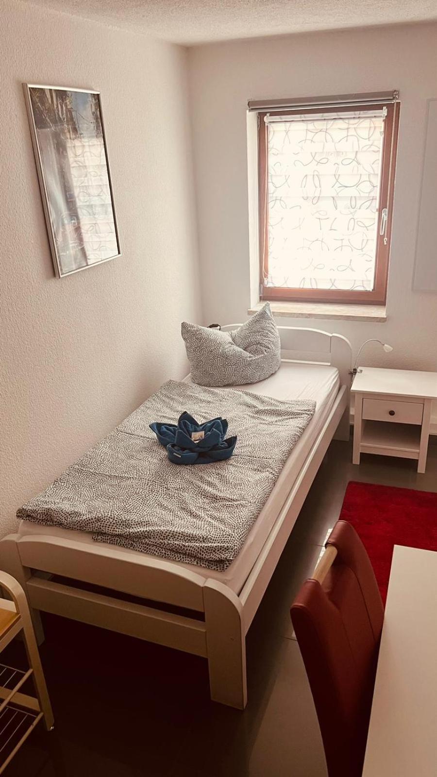 Pension Am Werder Bernburg Chambre photo