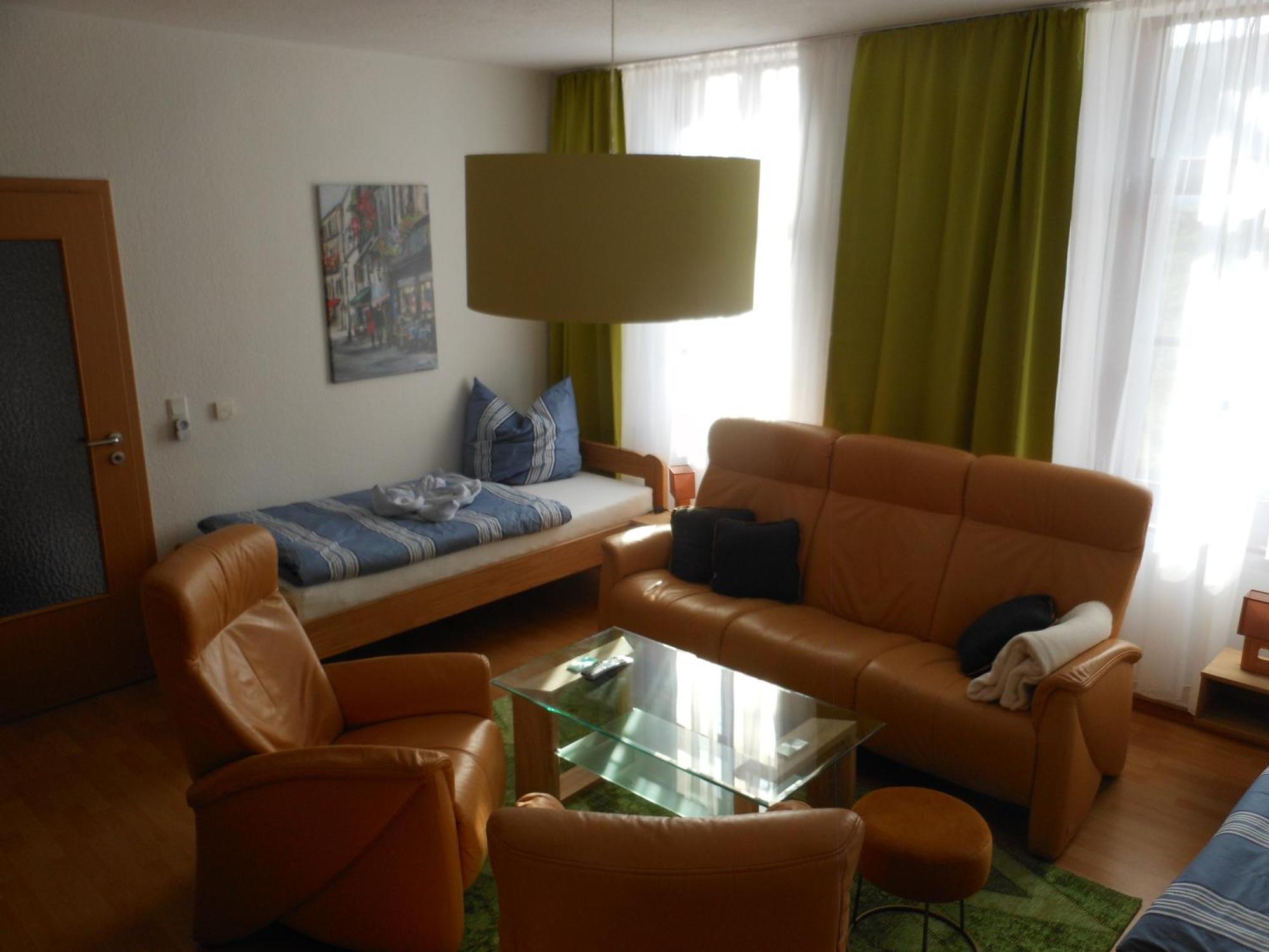Pension Am Werder Bernburg Chambre photo