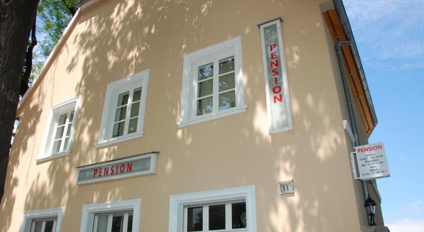 Pension Am Werder Bernburg Extérieur photo